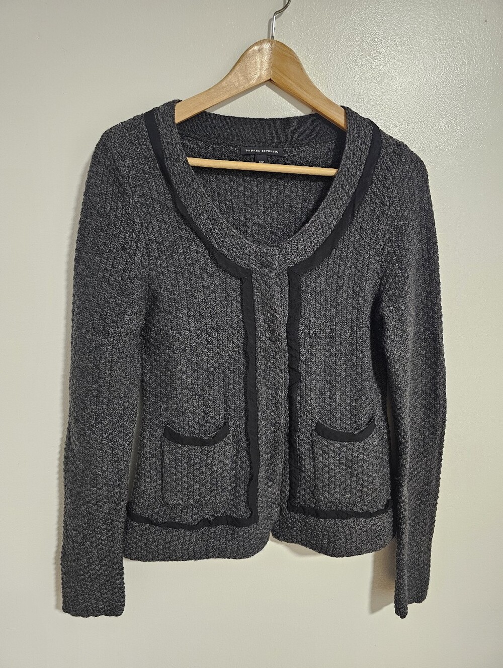 Banana Republic 100% Merino Wool Cardigan Knit Jacket Size Small Grey